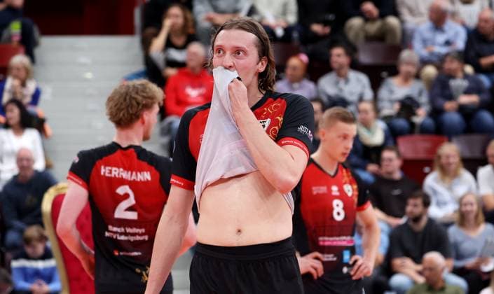 BAU 21 10 2025 Ludwigsburg Volleyball Barock Volleys MTV Ludwigsburg vs SVG Lüneburg, Ben Simon Bonin LB disappointed