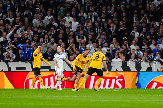 Goal celebration after goal for 0 1 Felix Nmecha Borussia Dortmund, 08 DEN, FC Copenhagen vs Borussia Dortmund, Football, UEFA Champions League, Matchday 3, 2025 2026 season, 21 10 2025 DEN, FC Copenhagen vs Borussia Dortmund, Football, UEFA Champions League, Matchday 3, 2025 2026 season, 21 10 2025 Copenhagen Copyright: xEibner-Pressefoto MarcelxvonxFehrnx EP_MFN