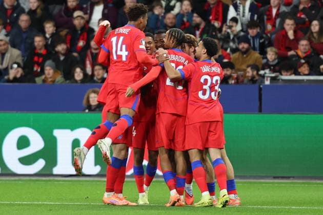 21 10 2025, xrekx, Football UEFA Champions League, Bayer 04 Leverkusen Paris St Germain PSG v l Goal celebration after the goal to celebrate the goal celebrate 0 1 by Willian Pacho FC Paris Saint Germain DFL DFB REGULATIONS PROHIBIT ANY USE OF PHOTOGRAPHS as IMAGE SEQUENCES and or QUASI VIDEO Leverkusen