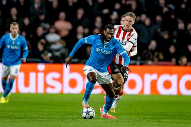 SSC Napoli midfielder Frank Anguissa, PSV Eindhoven midfielder Joey Veerman during the match PSV Eindhoven vs SSC Napoli at the Philips stadium for the Champions League - League phase - Matchday 3 season 2025-2026 in EINDHOVEN, Netherlands on 21 oktober 2025, (photo by Stefan Koops EYE4images DeFodi Images) SSC Napoli midfielder Frank Anguissa, PSV Eindhoven midfielder Joey Veerman during the match PSV Eindhoven vs SSC Napoli at the Philips stadium for the Champions League League phase Matchday 3 season 2025 2026 in EINDHOVEN, Netherlands on 21 oktober 2025, photo by Stefan Koops EYE4images DeFodi Images