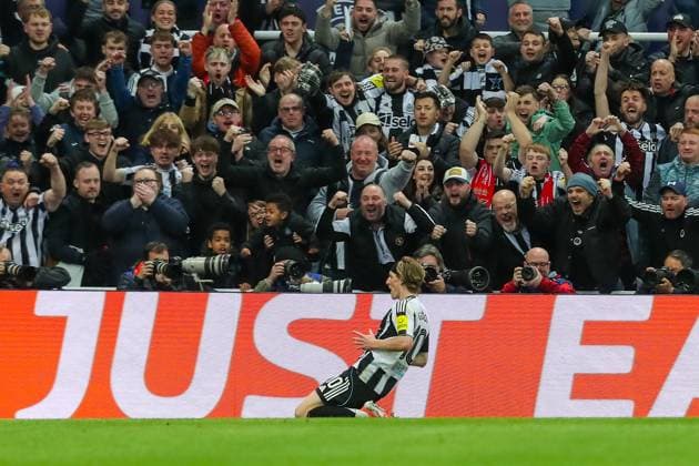 Newcastle United UEFA Champions League Anthony Gordon Of Newcastle United scores a GOAL 1-0 and celebrates during the Newcastle United v S.L Benfica UEFA Champions League Round 1 League stage match at St. James Park, Newcastle Upon Tyne, England on 21 October 2025 Credit: Lee Keuneke Every Second Media Editorial use only. All images are copyright Every Second Media Limited. No images may be reproduced without prior permission. Copyright: xIMAGO EveryxSecondxMediax ESM-1628-0040 LeexKeunekex xEveryxSecondxMediax