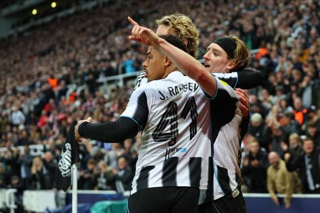 Newcastle United FC v SL Benfica - UEFA Champions League 2025 26 League Phase MD3 Jacob Ramsey, Nick Woltemade, Anthony Gordon of Newcastle United celebrate 1st goal during the UEFA Champions League 2025 26 League Phase MD3 match between Newcastle United FC and SL Benfica at St James Park on October 21, 2025 in Newcastle upon Tyne, England. Newcastle upon Tyne St. James Park England United Kingdom Copyright: xEdxSykes Sportsphoto APLx 14139306