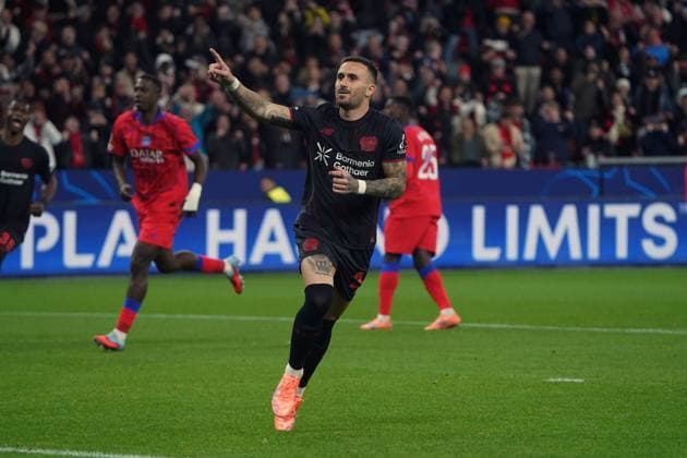 Football, UEFA Champions League 2025 2026, Bayer 04 Leverkusen Paris Saint Germain FC, 21 10 2025 Bayarena Leverkusen, aleix garcia , cheers Bayer 04 Leverkusen, action, single image,