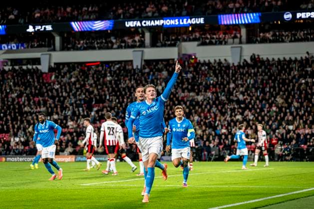 SSC Napoli midfielder Scott McTominay celebrating the goal 0-1 during the match PSV Eindhoven vs SSC Napoli at the Philips stadium for the Champions League - League phase - Matchday 3 season 2025-2026 in EINDHOVEN, Netherlands on 21 oktober 2025, (photo by Stefan Koops EYE4images DeFodi Images) SSC Napoli midfielder Scott McTominay celebrating the goal 0 1 during the match PSV Eindhoven vs SSC Napoli at the Philips stadium for the Champions League League phase Matchday 3 season 2025 2026 in EINDHOVEN, Netherlands on 21 oktober 2025, photo by Stefan Koops EYE4images DeFodi Images