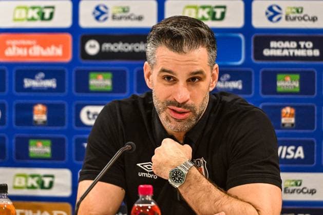 GER, EuroCup, ratiopharm Ulm vs Besiktas GAIN Istanbul 21 10 2025, ratiopharm arena, Neu Ulm, GER, EuroCup, ratiopharm Ulm vs Besiktas GAIN Istanbul, in the picture Dusan Alimpijevic Istanbul , Press conference after the match nordphotoxGmbHx xHafner nph00200