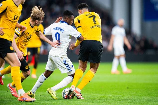 21 10 2025 Football, 2025 2026, Champions League, Matchday 3, FC Copenhagen Borussia Dortmund L R Daniel Svensson Dortmund , Youssoufa Moukoko Copenhagen , Jobe Bellingham Dortmund