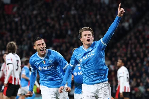 EINDHOVEN , 21-10-2025 , Philips Stadium , season 2025 2026 , UEFA Champions League football , League phase Matchday 3 , match between PSV and Napoli , picture shows Napoli player Scott McTominay celebrates after scoring the goal 0-1 PSV - Napoli  x31630389x Copyright: