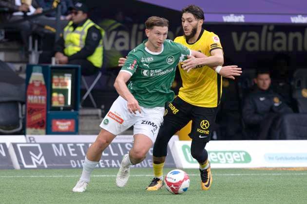 Alessandro Vogt, FCSG, re Jaouen Hadjam, YB, BSC Young Boys FC St Gallen, Super League, Football, 19 10 2025