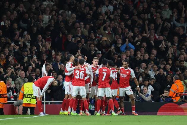 Arsenal players celebrate a goal scored by Gabriel of Arsenal during the UEFA Champions League match between Arsenal and Atlético de Madrid at Emirates Stadium in London, England (Photo by Alexander Canillas Sports Press Photo) Copyright: xAlexanderxCanillas SPPx Sportspressphoto_SPR45828