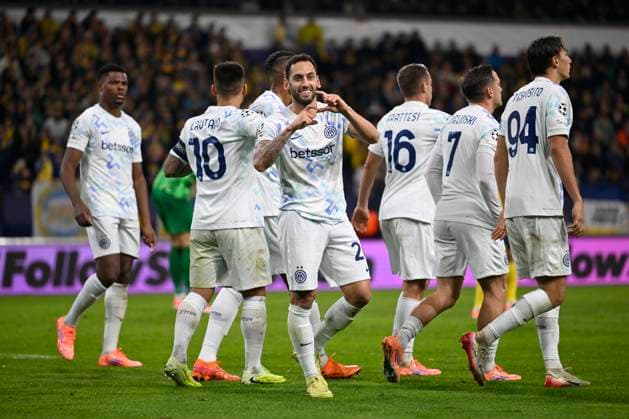 Royale Union Saint-Gilloise v Inter Milan - UEFA Champions League BRUSSELS, BELGIUM - OCTOBER 21 : Calhanoglu Hakan midfielder of FC Internazionale Milano celebrating scoring a goal (0-3) during the UEFA Champions League 2025 26 League Phase MD3 match between Royale Union Saint-Gilloise and Inter Milan on October 21, 2025 in Brussels, Belgium, 21 10 2025 Brussels Belgium  Copyright: xNicoxVereeckenx