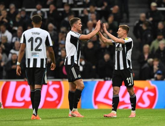 Harvey Barnes of Newcastle United celebrates scoring their second goal Newcastle United v Benfica, UEFA Champions League, Group Stage, Football, St James Park, Newcastle, UK - 21 Oct 2025Newcastle St James Park United Kingdom EDITORIAL USE ONLY No use with unauthorised audio, video, data, fixture lists, club league logos or live services. Online in-match use limited to 120 images, no video emulation. No use in betting, games or single club league player publications. Copyright: xRichardxLee Shutterstockx 15552303bi