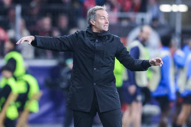 Soccer Champions League Matchday 3 Bayer 04 Leverkusen Paris St Germain on 21 10 2025 at the BayArena in Leverkusen Kasper Hjulmand Coach Head Coach Leverkusen xJRx