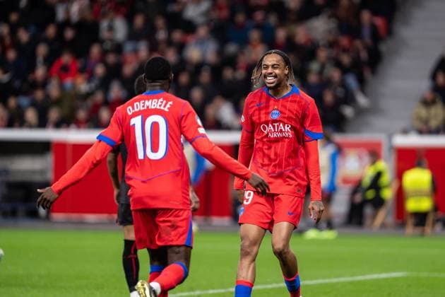GER, UEFA Champions League, Matchday 3 Bayer 04 Leverkusen vs Paris Saint Germain 21 10 2025, BayArena, Leverkusen, GER, UEFA Champions League, Matchday 3 Bayer 04 Leverkusen vs Paris Saint Germain in the picture Goal celebrations for the 2 6 goal by Ousmane DembÃ lÃ Dembele Paris Saint Germain, 10 Bradley Barcola Paris Saint Germain, 29 nordphotoxGmbHxx xChristianxSchulze nph000300