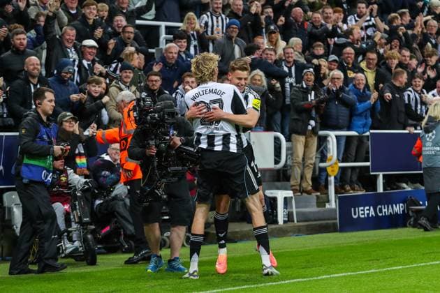 Newcastle United UEFA Champions League Harvey Barnes Of Newcastle United scores a GOAL 2-0 and celebrates during the Newcastle United v S.L Benfica UEFA Champions League Round 1 League stage match at St. James Park, Newcastle Upon Tyne, England on 21 October 2025 Credit: Lee Keuneke Every Second Media Editorial use only. All images are copyright Every Second Media Limited. No images may be reproduced without prior permission. Copyright: xIMAGO EveryxSecondxMediax ESM-1628-0065 LeexKeunekex xEveryxSecondxMediax