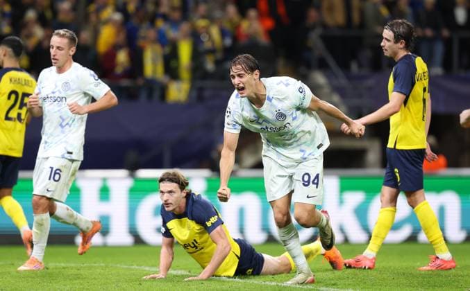 Inter s Pio Esposito celebrates after scoring during a soccer game between Belgian Royale Union Saint-Gilloise and Italian Internazionale Milano, Tuesday 21 October 2025 in Brussels, on the third day of the League phase of the UEFA Champions League tournament. VIRGINIExLEFOUR  x137544755x