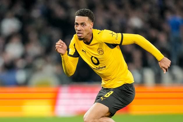Felix Nmecha (Borussia Dortmund) Looks on during the UEFA Champions League 2025 26 League Phase MD3 match between F.C. Copenhagen and Borussia Dortmund at Parken Stadium on October 21, 2025 in Copenhagen, Denmark. (Photo by Alex Gottschalk DeFodi Images) Felix Nmecha Borussia Dortmund Looks on during the UEFA Champions League 2025 26 League Phase MD3 match between F C Copenhagen and Borussia Dortmund at Parken Stadium on October 21, 2025 in Copenhagen, Denmark Photo by Alex Gottschalk DeFodi Images