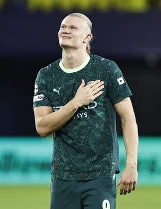 Erling Haaland of Manchester City at full time Villarreal v Manchester City, UEFA Champions League, Group Stage, Football, Estadi de la Cermica, Villarreal, Spain - 21 Oct 2025Villarreal Estadi de la Ceràmica United Kingdom EDITORIAL USE ONLY No use with unauthorised audio, video, data, fixture lists, club league logos or live services. Online in-match use limited to 120 images, no video emulation. No use in betting, games or single club league player publications. Copyright: xRubenxAlbarran Shutterstockx 15552307cy