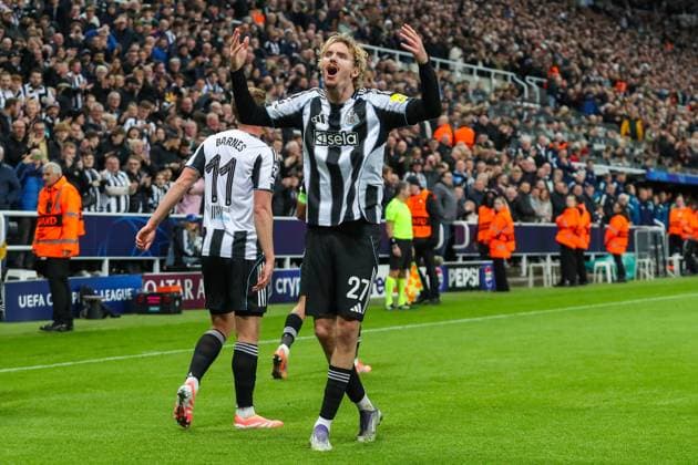 Newcastle United UEFA Champions League Harvey Barnes Of Newcastle United scores a GOAL 3-0 and celebrates during the Newcastle United v S.L Benfica UEFA Champions League Round 1 League stage match at St. James Park, Newcastle Upon Tyne, England on 21 October 2025 Credit: Lee Keuneke Every Second Media Editorial use only. All images are copyright Every Second Media Limited. No images may be reproduced without prior permission. Copyright: xIMAGO EveryxSecondxMediax ESM-1628-0072 LeexKeunekex xEveryxSecondxMediax