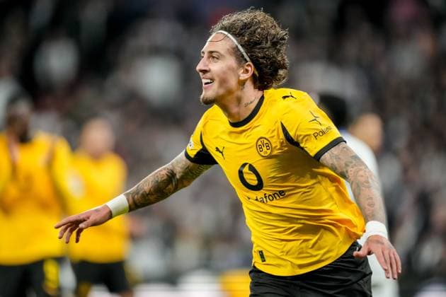 Fabio Silva (Borussia Dortmund) celebrates after scoring his team s fourth goal during the UEFA Champions League 2025 26 League Phase MD3 match between F.C. Copenhagen and Borussia Dortmund at Parken Stadium on October 21, 2025 in Copenhagen, Denmark. (Photo by Alex Gottschalk DeFodi Images) Fabio Silva Borussia Dortmund celebrates after scoring his team s fourth goal during the UEFA Champions League 2025 26 League Phase MD3 match between F C Copenhagen and Borussia Dortmund at Parken Stadium on October 21, 2025 in Copenhagen, Denmark Photo by Alex Gottschalk DeFodi Images