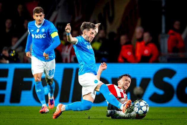 SSC Napoli midfielder Billy Gilmour , PSV Eindhoven forwarder Ivan PeriÅ¡iÄ? during the match PSV Eindhoven vs SSC Napoli at the Philips stadium for the Champions League - League phase - Matchday 3 season 2025-2026 in EINDHOVEN, Netherlands on 21 oktober 2025, (photo by Marcel van Dorst EYE4images DeFodi Images) SSC Napoli midfielder Billy Gilmour , PSV Eindhoven forwarder Ivan PeriÅ¡iÄ? during the match PSV Eindhoven vs SSC Napoli at the Philips stadium for the Champions League phase Matchday 3 season 2025 2026 in EINDHOVEN, Netherlands on 21 oktober 2025, photo by Marcel van Dorst EYE4images DeFodi Images