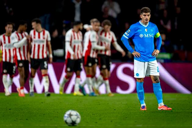 SSC Napoli defender Giovanni Di Lorenzo during the match PSV Eindhoven vs SSC Napoli at the Philips stadium for the Champions League - League phase - Matchday 3 season 2025-2026 in EINDHOVEN, Netherlands on 21 oktober 2025, (photo by Marcel van Dorst EYE4images DeFodi Images) SSC Napoli defender Giovanni Di Lorenzo during the match PSV Eindhoven vs SSC Napoli at the Philips stadium for the Champions League League phase Matchday 3 season 2025 2026 in EINDHOVEN, Netherlands on 21 oktober 2025, photo by Marcel van Dorst EYE4images DeFodi Images