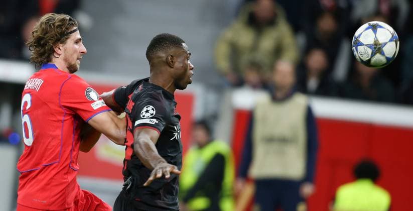 Bayer Leverkusen Vs Paris Saint-Germain in Leverkusen, Germany - 21 Oct 2025 Illia Zabarnyi of Paris Saint-Germain and Christian Kofane of Bayer 04 Leverkusen in action during the UEFA Champions League football match between Bayer Leverkusen and Paris Saint-Germain at the BayArena stadium. ( Final score; Paris Saint-Germain 7:2 FC Bayer Leverkusen ) Leverkusen Germany Copyright: xOsamaxFaisalx xSOPAxImagesx QAT074