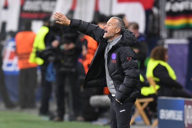 Coach Luis Enrique Paris Saint Germain gestures GER, Bayer 04 Leverkusen vs Paris Saint Germain, Football, UEFA Champions League, League Phase, 2025 2026 Season, 21 10 2025 DFL REGULATIONS PROHIBIT ANY USE OF PHOTOGRAPHS AS IMAGE SEQUENCES AND OR QUASI VIDEO GER, Bayer 04 Leverkusen vs Paris Saint Germain, Football, UEFA Champions League, League Phase, 2025 2026 Season, 21 10 2025 Leverkusen Copyright: xEibner-Pressefoto ThomasxThienelx EP_TTL