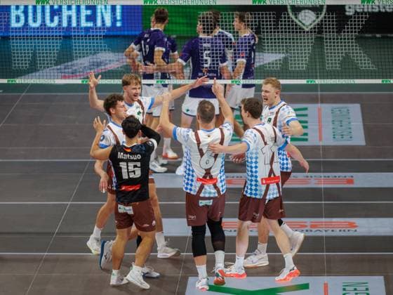 Herrsching players after winning points Volleyball Herrsching Dachau 3 0 Mens Volleyball Bundesliga, WWK Volleys Herrsching ASV Dachau, Matchday 1, Season 2025 2024, on 21 10 2025 in Munich, B M W P A R K, Germany Source Copyright Credit Oryk HAIST xVOLLEYBALL-HERRSCHING-DACHAUx