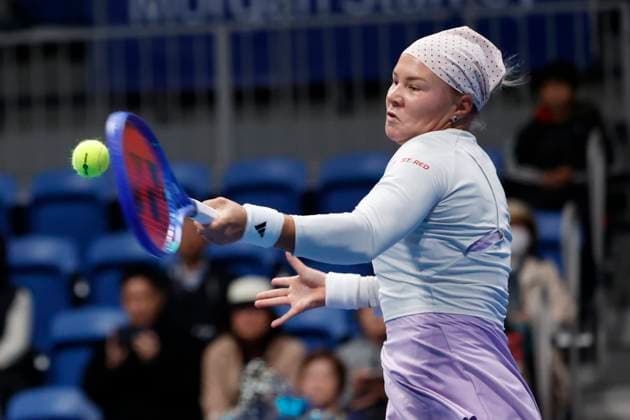 October 22, 2025, Tokyo, Japan: Diana SHNAIDER (RUS) returns a shot against Anna KALINSKAYA (RUS) during their match (Round of 16) at the Toray Pan Pacific Open Tennis at Ariake Colosseum in Tokyo. The tournament runs from October 20 to 36. Tokyo Japan - ZUMAm191 20251022_aap_m191_048 Copyright: xRodrigoxReyesxMarinx