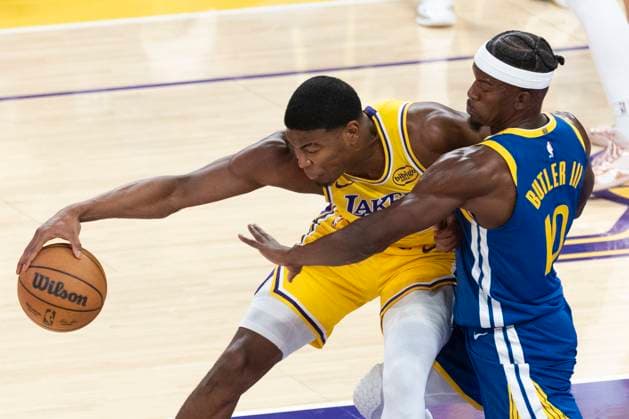October 21, 2025, Los Angeles, California, United States: Los Angeles Lakers™ Rui Hachimura 28 drives against Golden State Warriors™ Jimmy Butler III 10 during an NBA, Basketball Herren, USA basketball game at Crypto.com Arena. Final score; Warriors 119:109 Lakers Los Angeles United States - ZUMAs197 20251021_aaa_s197_547 Copyright: xRingoxChiux
