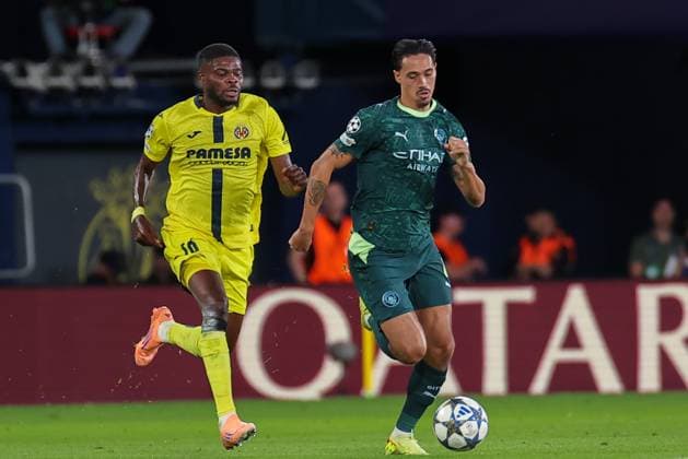 Tijjani Reijnders ( 4 - Manchester City) in action during Villarreal CF vs Manchester City , UEFA Champions League football match in Vila-real, Spain, October 21 2025  Copyright: xNicolaxMastronardi IPAxSportx xipa-agency.netx xx IPA_66925114 IPA_Agency_IPA66925114