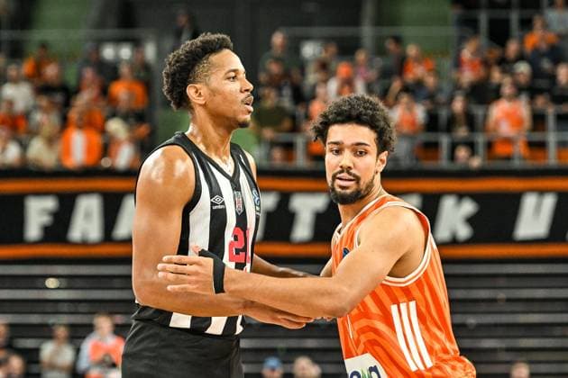 GER, EuroCup, ratiopharm Ulm vs Besiktas GAIN Istanbul 21 10 2025, ratiopharm arena, Neu Ulm, GER, EuroCup, ratiopharm Ulm vs Besiktas GAIN Istanbul, pictured Antony Brown Istanbul, 21 , Len Schoormann Ulm, 1 nordphotoxGmbHx xHafner nph00200