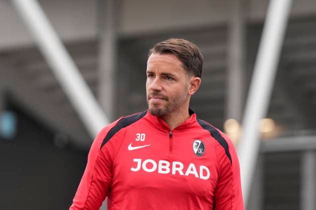 Christian Günter Christian Guenter SC Freiburg, 30 , last media training session of SC Freiburg before the third Europa League match in the league phase, Germany, Football, UEFA Europa League, Matchday 3, 2025 2026, SC Freiburg vs FC Utrecht, 22 10 2025, last media training session of SC Freiburg before the third Europa League match in the league phase, Europa Park Stadion, Freiburg, Germany Freiburg Europa Park Stadion Baden Württemberg Germany Copyright: xArnexAmbergx