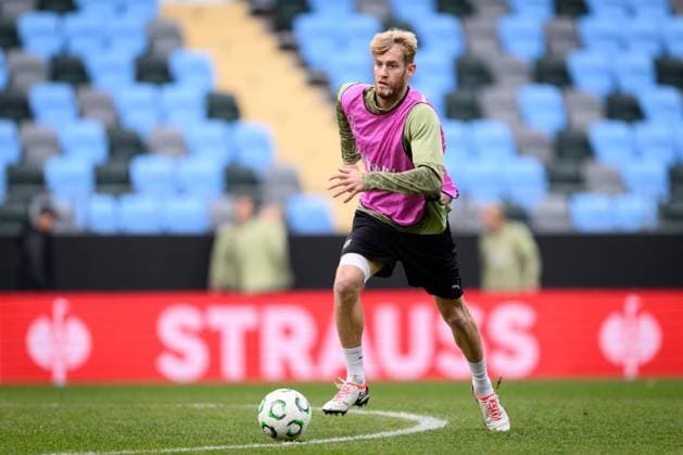 251022 Filip Helander during a training session with Häcken on October 22, 2025 in Gothenburg Photo Carl Sandin BILDBYRAN kod CS CS0799 fotboll football soccer fotball uefa conference league conference league träning practice training häcken bbeng  Copyright: CARLxSANDIN BB251022CS035