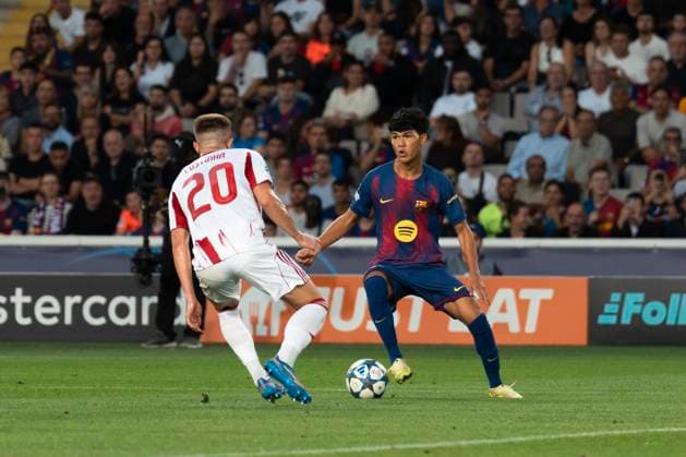 FC Barcelona, Barca v Olympiacos FC - UEFA Champions League 2025 26 League Phase MD3 Pedro Fernandez Sarmiento Dro plays during the UEFA Champions League 2025 26 League Phase MD3 match between FC Barcelona and Olympiacos FC at Estadi Olimpic Lluis Companys in Barcelona, Spain, on October 21, 2025. Barcelona Spain  Copyright: xRubenxDexLaxRosax originalFilename:delarosa-fcbarcel251021_npQcx.jpg