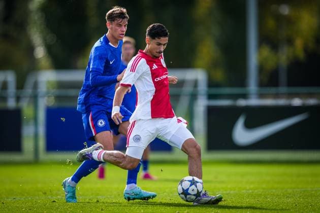SURREY , 22-10-2025 , Chelsea Football Club Training Ground , season 2025 2026 , UEFA Youth League football , League phase Matchday 3 , match between Chelsea and Ajax , picture shows Ajax player Emre Unuvar Chelsea - Ajax (Youth League)  x31639333x Copyright: