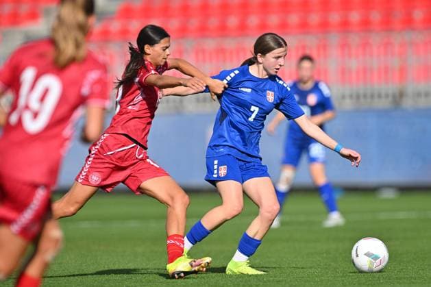 SERBIA U17, U 17 vs DENMARK U17 JANA TOPIC vs MILA BUSK MUTAHI BISCHOFF football U17 national team, Nationalteam Srbia vs Denmark Evropean championship qualification match at sports center FSS, Stara Pazova 22.10.2025 Foto: FOOTBALL, SERBIA U17, DENMARK U17, European Championship, EM, Europameisterschaft QUALIFICATION Stara Pazova Sports center Stara Pazova Serbia Copyright: xMarkoxMetlas xMNxPressx