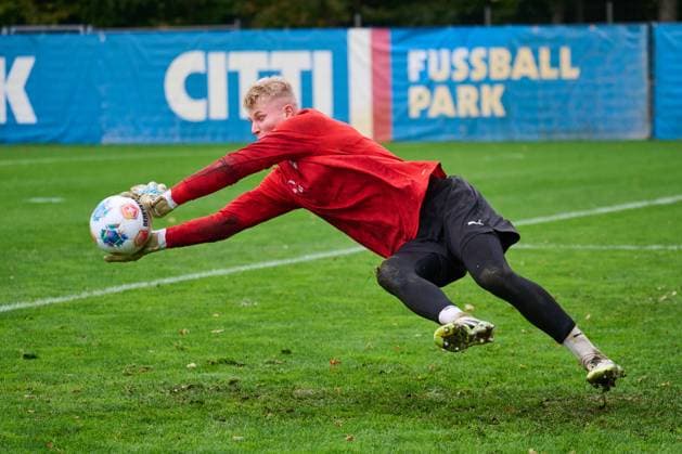22 10 2025, Soccer, Men, 2 BL, Season 2025 2026, Training Holstein Kiel Goalkeeper Lio Rothenhagen U20 National Goalkeeper Kiel, Projensdorf Projensdorf, Training ground Schleswig Holstein Germany