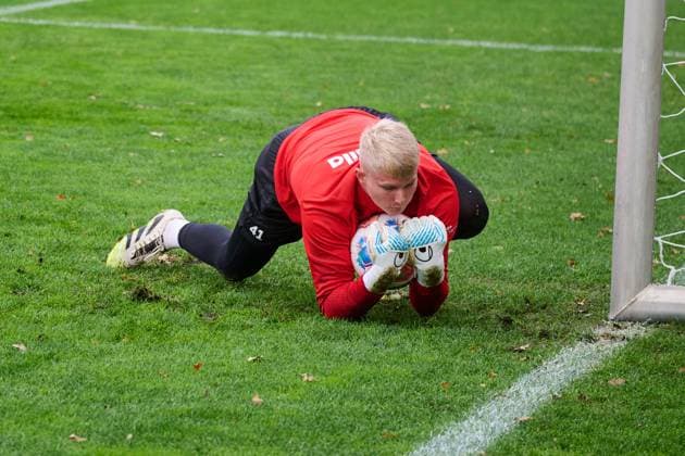 22 10 2025, Soccer, Men, 2 BL, Season 2025 2026, Training Holstein Kiel Goalkeeper Lio Rothenhagen U20 National Goalkeeper Kiel, Projensdorf Projensdorf, Training ground Schleswig Holstein Germany