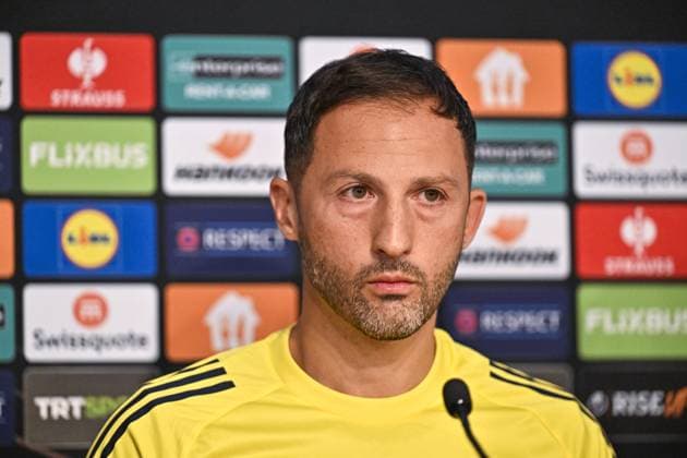 Ahead of the Fenerbahce v Stuttgart - UEFA Europa League ISTANBUL, TURKIYE - OCTOBER 22: Fenerbahce head coach Domenico Tedesco and player Edson Alvarez speak during a press conference, PK, Pressekonferenz at Fenerbahce Can Bartu Facilities ahead of the UEFA Europa League week 3 match against German team Stuttgart in Istanbul, Turkiye, on October 22, 2025. Muhammed Enes Yildirim Anadolu Istanbul Turkey. Editorial use only. Please get in touch for any other usage.  Copyright: x2025xAnadoluxMuhammedxEnesxYildirimx