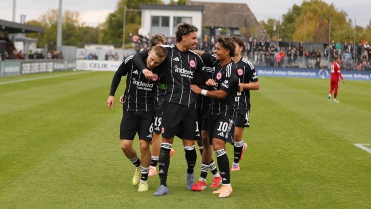 22 10 2025 xphx Dreieich UEFA Youth League 2025 2026 Eintracht Frankfurt FC Liverpool U19 Goal celebration after the goal for 3 3 by Noah Fenyö Eintracht Frankfurt