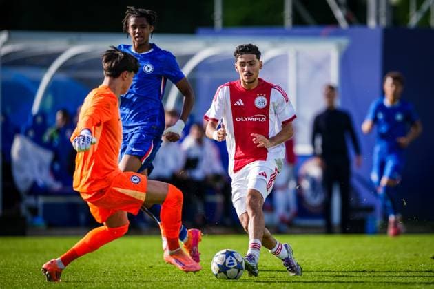 SURREY , 22-10-2025 , Chelsea Football Club Training Ground , season 2025 2026 , UEFA Youth League football , League phase Matchday 3 , match between Chelsea and Ajax , picture shows Ajax player Emre Unuvar Chelsea - Ajax (Youth League)  x31639985x Copyright: