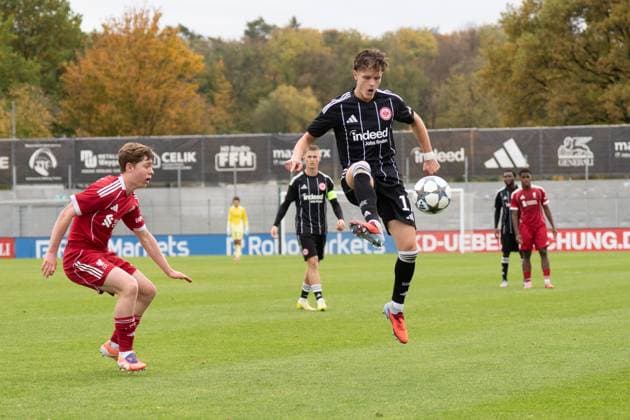 22 10 2025, xhfmx, Football UEFA Youth League, Eintracht Frankfurt FC Liverpool Christian Prenaj Eintracht Frankfurt U19 DFL DFB REGULATIONS PROHIBIT ANY USE OF PHOTOGRAPHS as IMAGE SEQUENCES and or QUASI VIDEO Dreieich