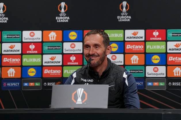 Julian Schuster SC Freiburg, Coach , SC Freiburg press conference ahead of the third Europa League match in the league phase, Press conference, Germany, Football, UEFA Europa League, Matchday 3, 2025 2026, SC Freiburg vs FC Utrecht, 22 10 2025, SC Freiburg press conference ahead of the third Europa League match in the league phase, Press conference, Europa Park Stadion, Freiburg, Germany Freiburg Europa Park Stadion Baden Württemberg Germany Copyright: xArnexAmbergx