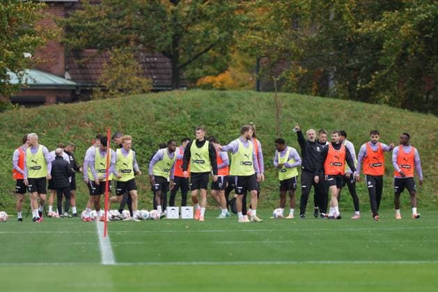 GER, xFSx ,Hamburg, St Pauli ,1 Bundesliga , Soccer, DFL, St Pauli Training , Trainingszentrum Kollaustrasse , 22 10 2025 , v l FC St Pauli beim Training DFL regulations prohibit any use of photographs as image sequences and or quasi video Copyright: HMBxMedia FernandoxSoares