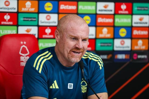 Nottingham Forest New Manager Nottingham Forest Manager Sean Dyche press conference, PK, Pressekonferenz ahead of the Nottingham Forest v FC Porto UEFA Europa League Round 1 match at the City Ground, West Bridgford, England on 22 October 2025 Credit: Lee Keuneke Every Second Media Editorial use only. All images are copyright Every Second Media Limited. No images may be reproduced without prior permission. All rights reserved. Premier League and Football League images are subject to licensing agreements with Football DataCo Limited. see https: www.football-dataco.com Copyright: xIMAGO EveryxSecondxMediax ESM-1632-0033 LeexKeunekex xEveryxSecondxMediax