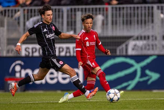 Football - UEFA Youth League - League Phase - Eintracht Frankfurt Under-19 s v Liverpool FC Under-19 s FRANKFURT, GERMANY - Wednesday, October 22, 2025: Liverpool s Trent Kone-Doherty during the UEFA Youth League match between Eintracht Frankfurt Under-19 s and Liverpool FC Under-19 s at Sportpark Dreieich. (Photo by David Rawcliffe Propaganda) FRANKFURT Sportpark Dreieich HESSE GERMANY  Copyright: xDavidxRawcliffex P2025-10-22-Liverpool_U19_Frankfurt_U19-34