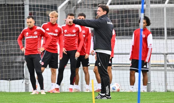 22 10 2025 Soccer 2 Soccer Bundesliga Season 2025 2026 1 FC Nürnberg Nuernberg FCN Club Training Sportfoto Zink xwoxzix Johannes Hannes Wieber Head Of Performance 1 FC Nürnberg FCN