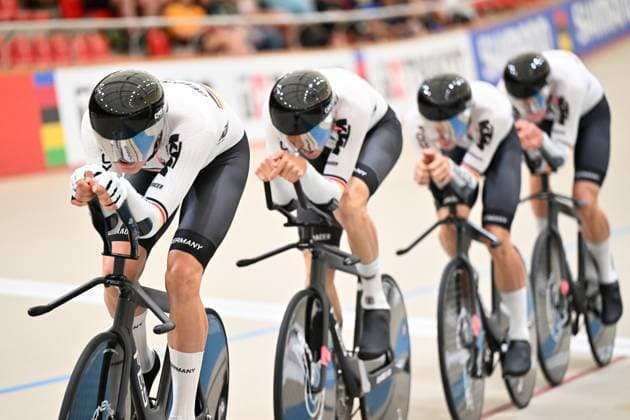 2025 Tissot UCI Track World Championships Picture by Simon Wilkinson SWpix.com - 22 10 2025 - Cycling - 2025 Tissot UCI Track World Championships - Velodromo PenalolÃ n, Santiago, Chile - Men s Team Pursuit - Qualifying - Moritz Binder (Germany), Benjamin Boos (Germany), Felix Gross (Germany), Ben Felix Jochum (Germany) Copyright: x xSWpix.comx(t axPhotographyxHubxLtd)xSimonxWilkinson SWpix.comx SWP-3030-10407