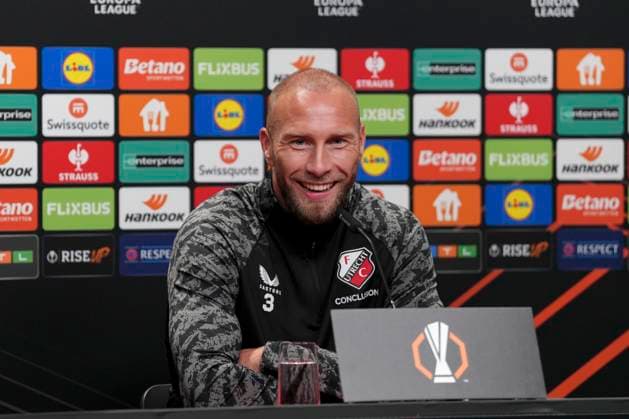 Mike van der Hoorn FC Utrecht, 03 , FC Utrecht press conference ahead of the third Europa League match in the league phase, Press conference, Germany, Football, UEFA Europa League, Matchday 3, 2025 2026, SC Freiburg vs FC Utrecht, 22 10 2025, FC Utrecht press conference ahead of the third Europa League match in the league phase, Press conference, Europa Park Stadion, Freiburg, Germany Freiburg Europa Park Stadion Baden Württemberg Germany Copyright: xArnexAmbergx